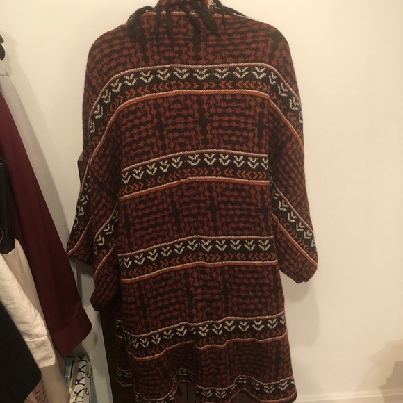 H&M Sweater - Picture 4 of 5